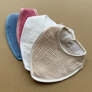 Bavaglino in mussola