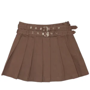 To Be Too gonna bambina